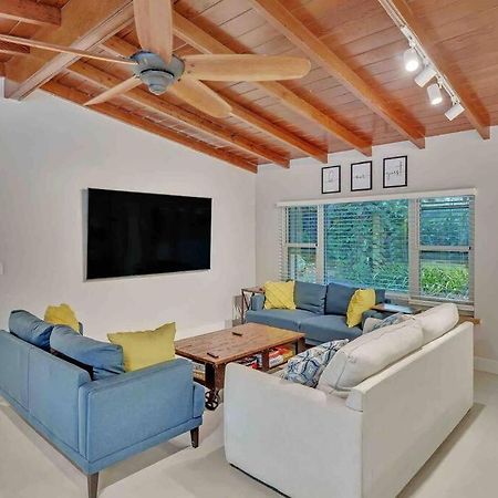 Rare Hidden Getaway Heated Pool 1.5 Acres! Sleeps 16 Villa Fort Lauderdale Exterior foto