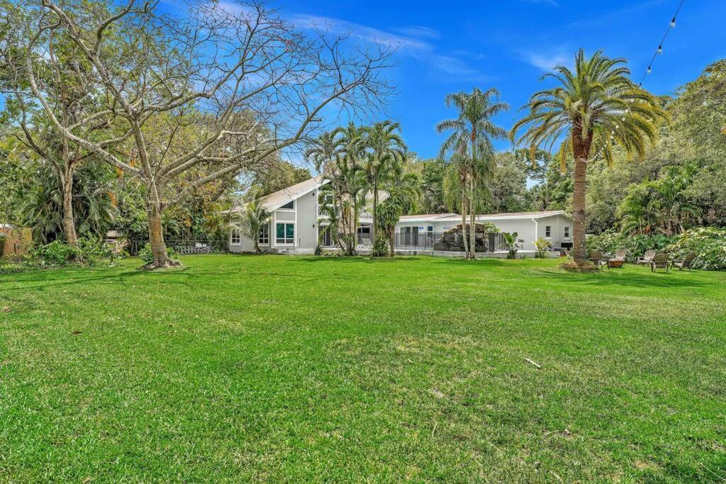 Rare Hidden Getaway Heated Pool 1.5 Acres! Sleeps 16 Villa Fort Lauderdale Exterior foto