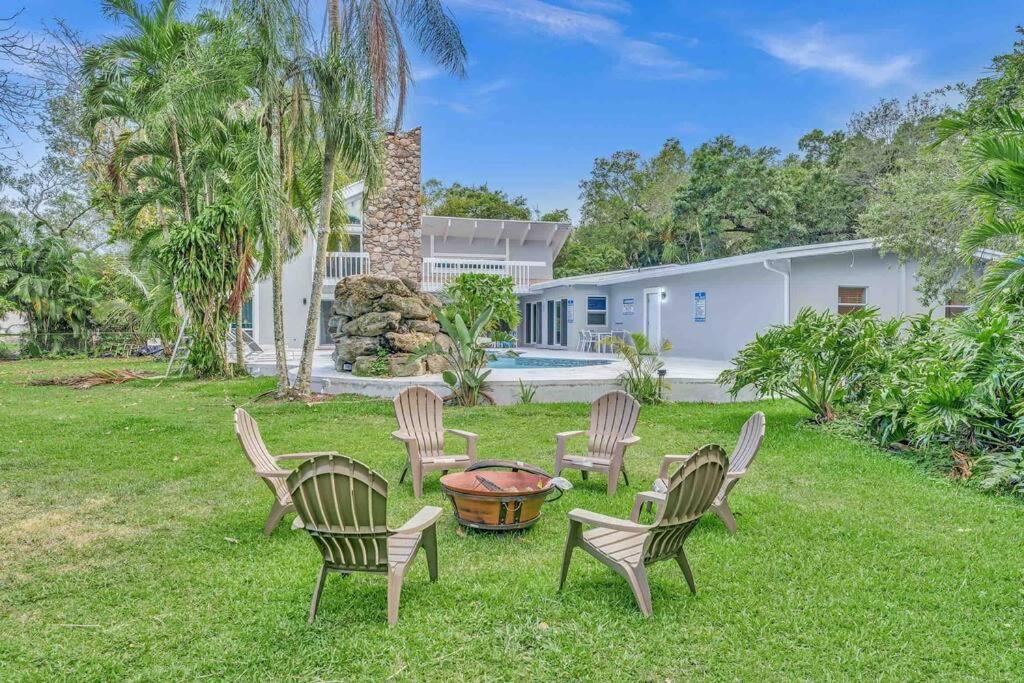 Rare Hidden Getaway Heated Pool 1.5 Acres! Sleeps 16 Villa Fort Lauderdale Exterior foto