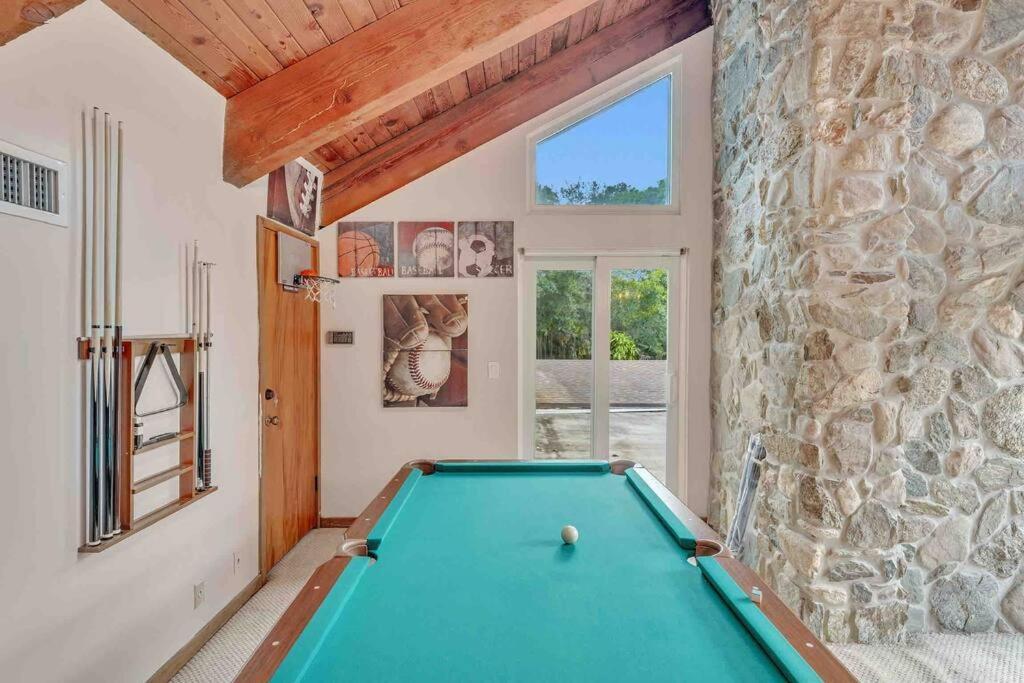 Rare Hidden Getaway Heated Pool 1.5 Acres! Sleeps 16 Villa Fort Lauderdale Exterior foto